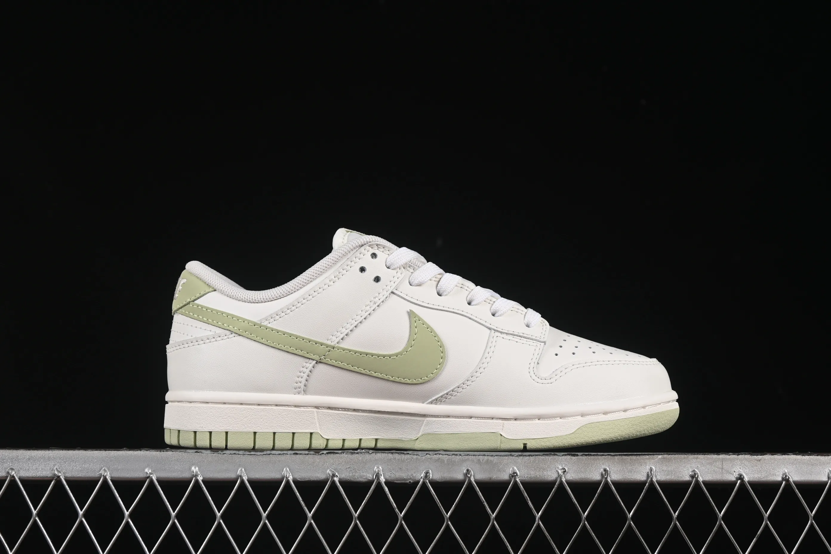 All categories Nk SB Dunk series Nk SB Dunk Low low-top sneakers Nike SB Dunk Low Forest City Anniversary high-end custom low-top casual sneakers WG0212-018